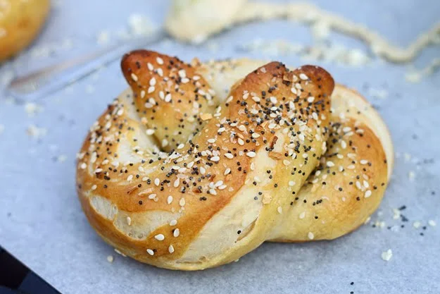 Everything Pretzels with Aged Monterey Jack, Pale Ale and Hatch Pepper Fondue