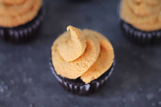 Chocolate Cupcakes with Pumpkin Cream Cheese Frosting 