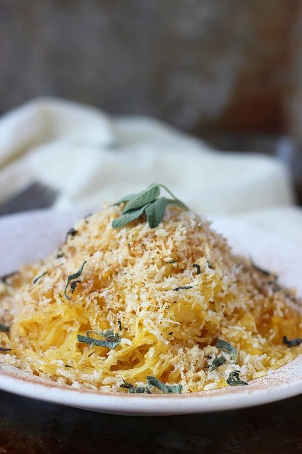 Cinnamon and Pumpkin Spaghetti Squash Carbonara with Parmesan Sage Breadcrumbs 4