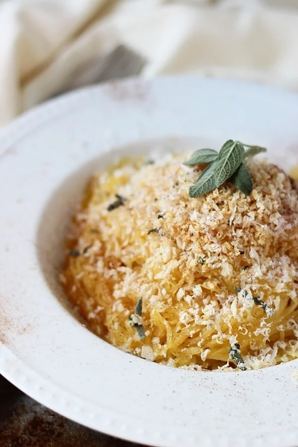 Cinnamon and Pumpkin Spaghetti Squash Carbonara with Parmesan Sage Breadcrumbs 5