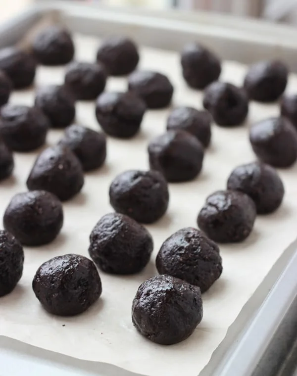 Dark Chocolate Peppermint Oreo Truffles 2