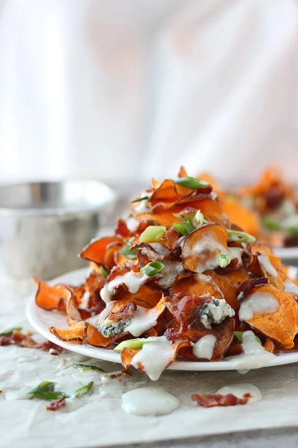 Baked Sweet Potato Chips with Blue Cheese Sauce and Bacon 2