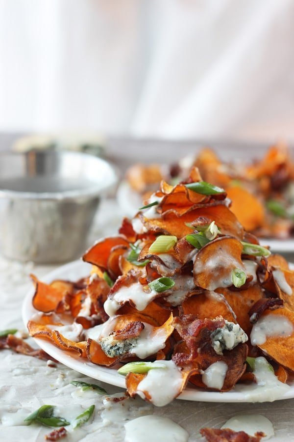 Baked Sweet Potato Chips with Blue Cheese Sauce and Bacon 7