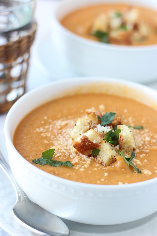 Creamy Roasted Cauliflower and Red Pepper Soup