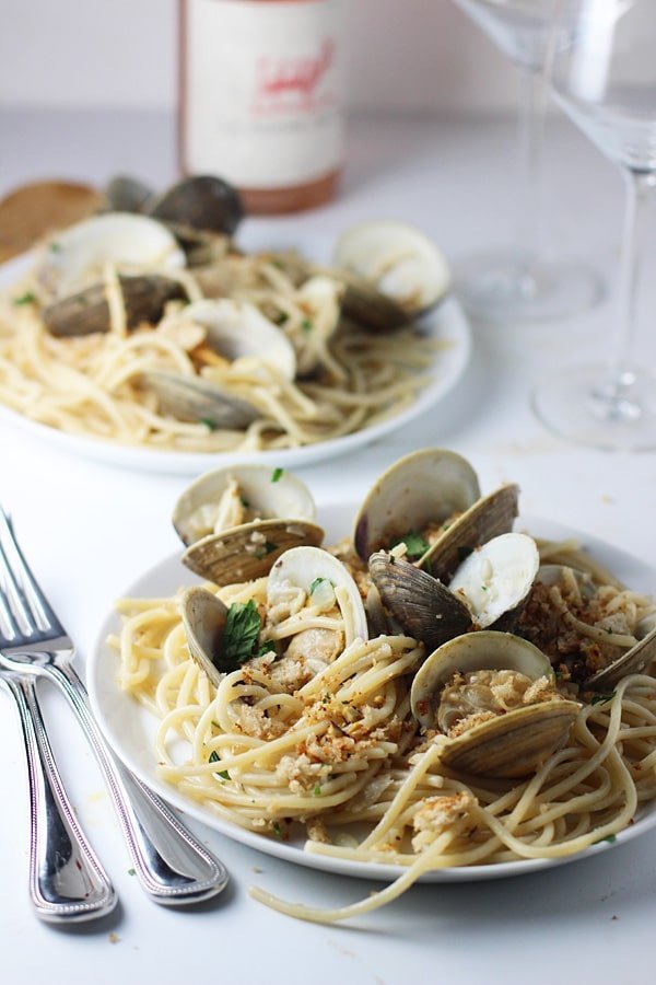 Spaghetti and Clams with Brown Butter and Garlic Breadcrumbs 