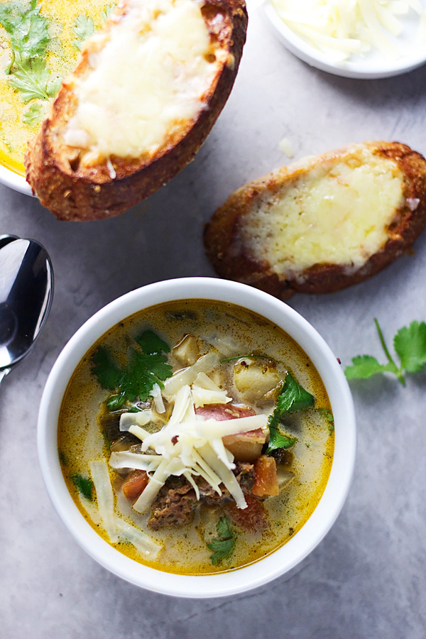 Spicy Poblano and Sausage Chowder with Sharp Cheddar Crostini - A super easy, healthy and DELICIOUS weeknight soup! | cookingforkeeps.com #soup