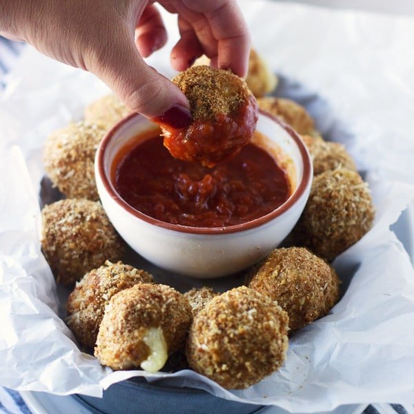 Baked Chicken Parmesan Poppers