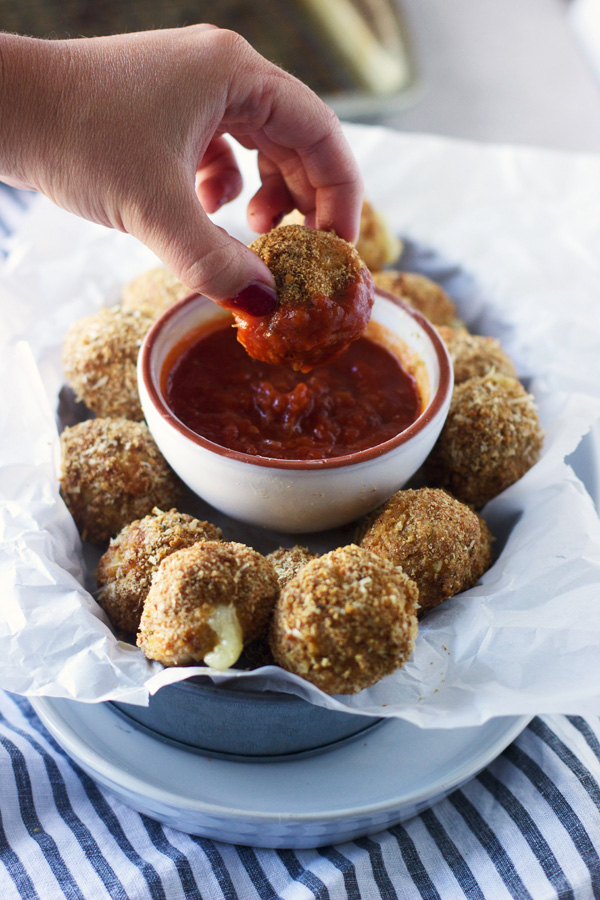 Baked Chicken Parmesan Poppers 
