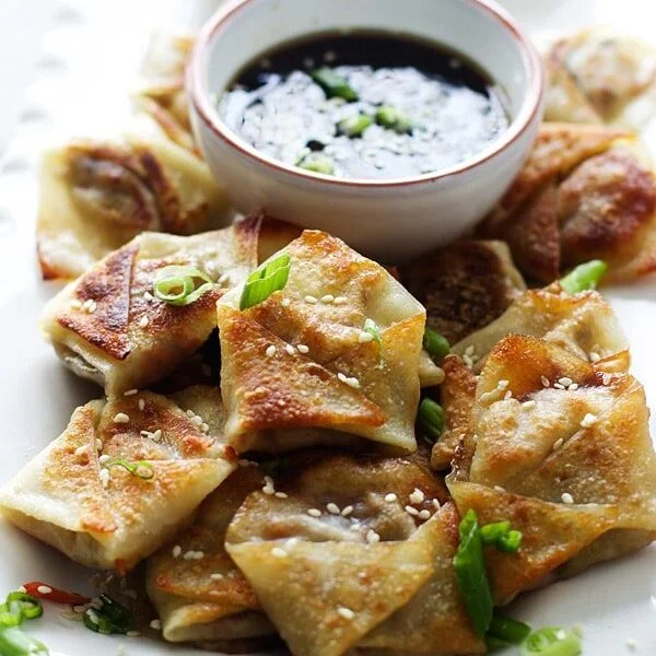Easy Asian Dumplings with Hoisin Sesame Dipping Sauce | cookingforkeeps.com