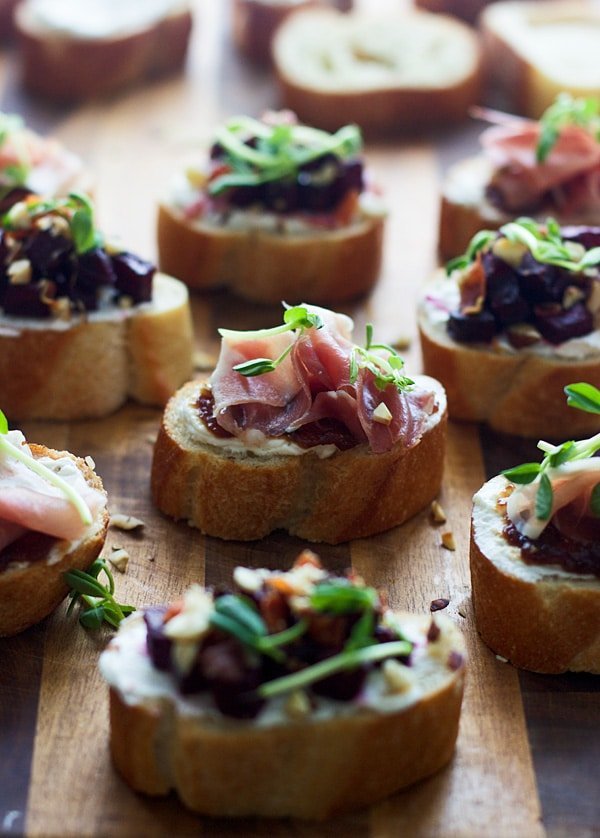 Goat Cheese and Prosciutto Crostini Two Ways - The easiest, crowd-pleasing snack! 