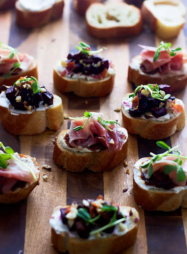 Goat Cheese and Prosciutto Crostini Two Ways - The easiest, crowd-pleasing snack! 