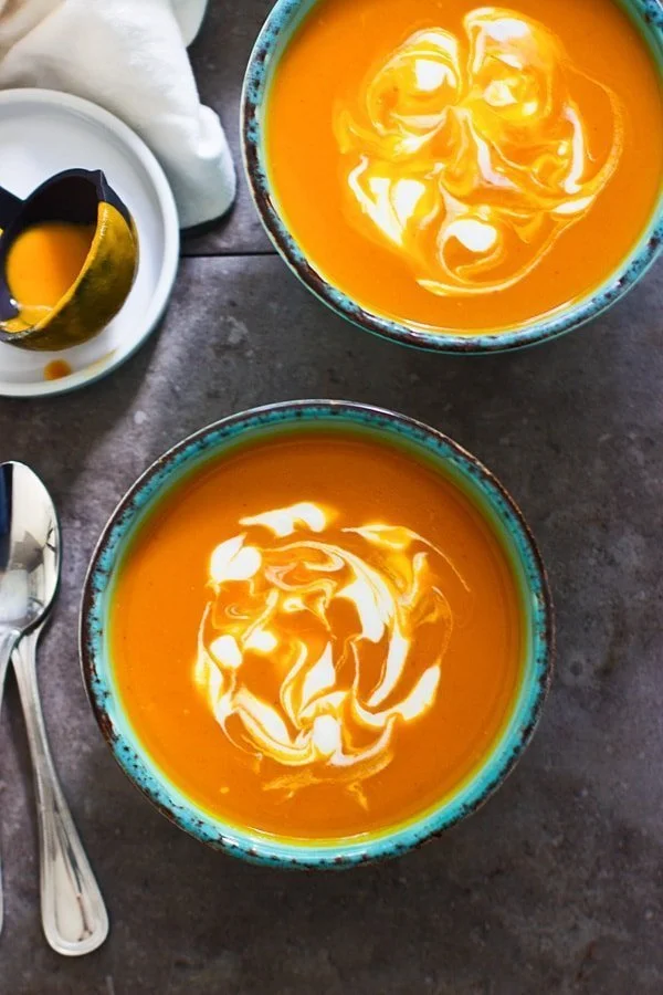 Curried Carrot Coconut Soup - A quick, easy dinner that comes together in under 30 minutes with only six ingredients! 