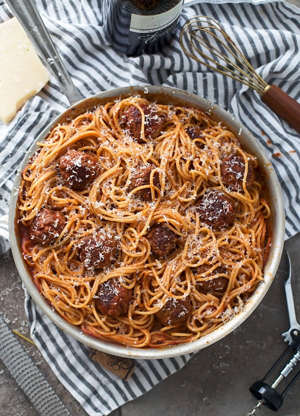 Six Ingredient Spaghetti and Meatballs - An easy, fast way to make everyone's favorite Italian dish!