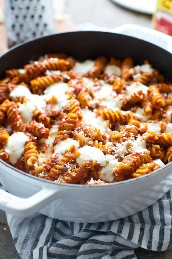 Easy Sun-Dried Tomato and Mozzarella Pasta