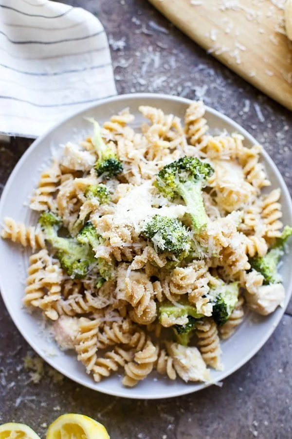 Lemony Roasted Chicken &amp; Broccoli Rotini - Only 8 ingredients!