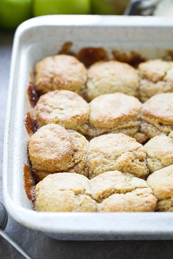 Easy Apple Cobbler with Sweet Cream