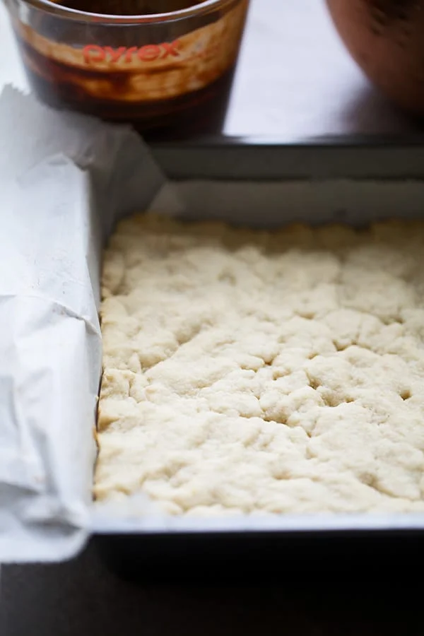 Salted shortbread crust