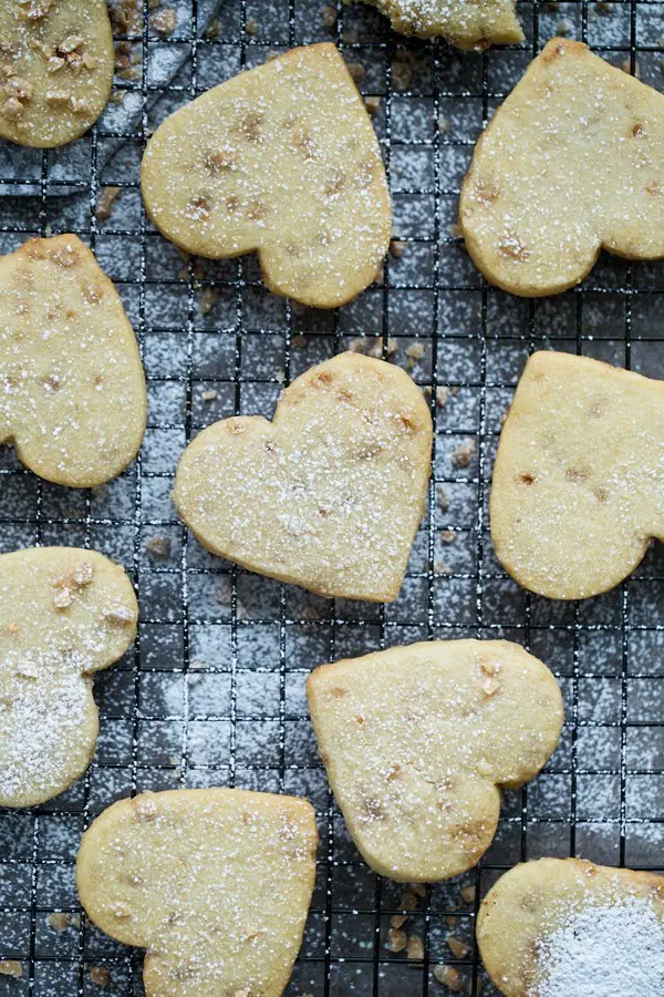 Almond Toffee Shortbread Cookies