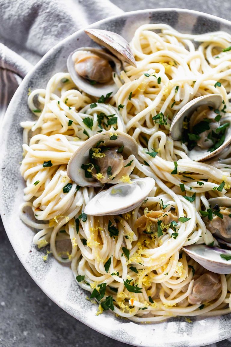 Linguine with Fresh Clams - Cooking for Keeps