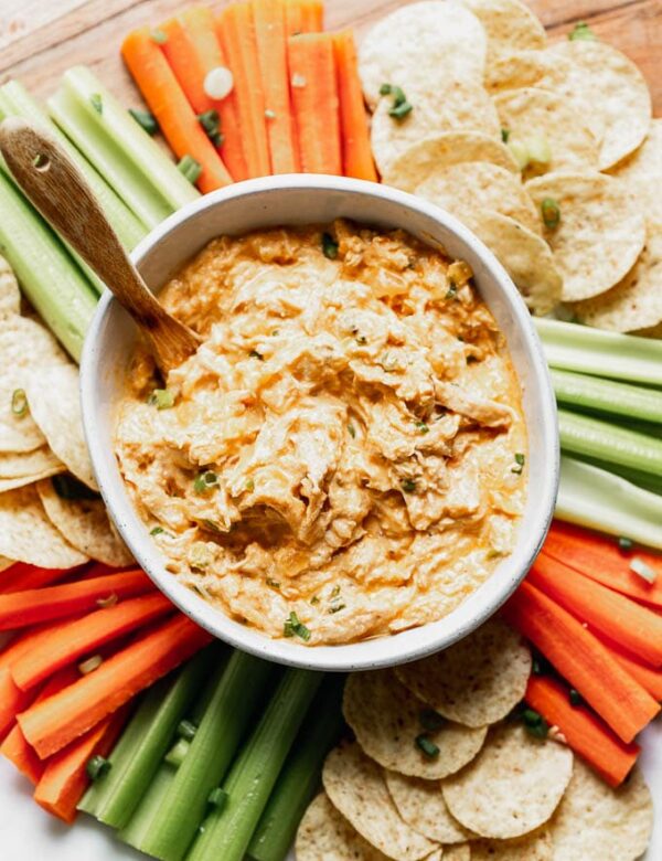 Healthy Buffalo Chicken Dip (Without Cream Cheese)