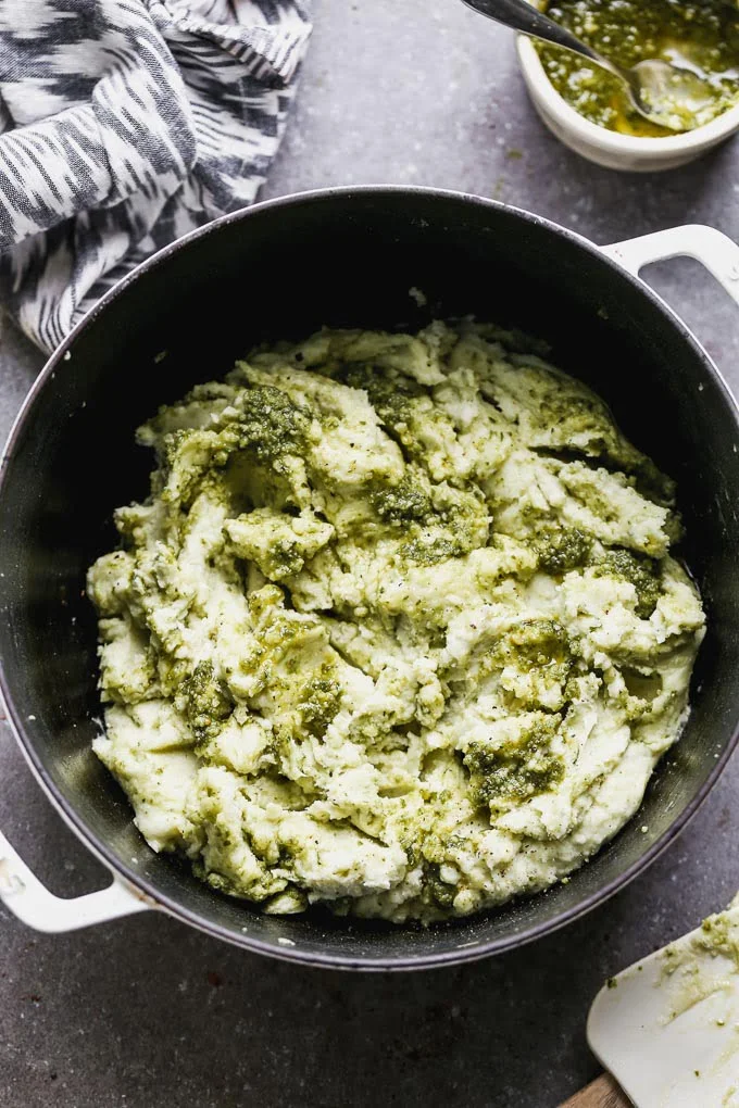 Creamy Pesto Mashed Potatoes