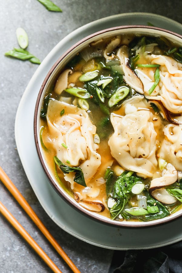 https://www.cookingforkeeps.com/wp-content/uploads/2020/05/Pork-Wonton-Soup-3-1.jpg