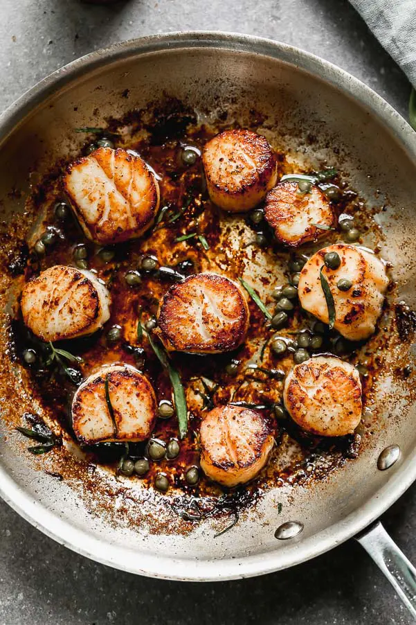 Brown Butter Scallops with Tarragon and Lemon (5 Ingredients!)