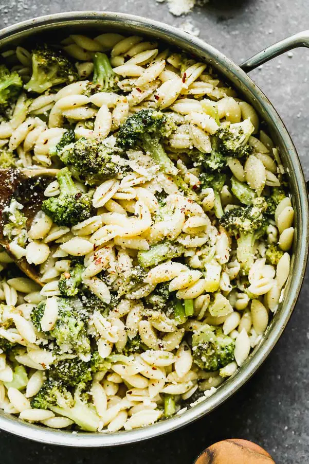 If you're into pasta that's ever-so-lightly coated in garlicky, spicy, slightly creamy, and totally cheese sauce, and then studded with crisp veggies, then you will be very into our Cavatelli and Broccoli. This super easy minimal-ingredient pasta is perfect for busy weeknights, and is also a great way to get your kiddos to eat their veggies.&nbsp;