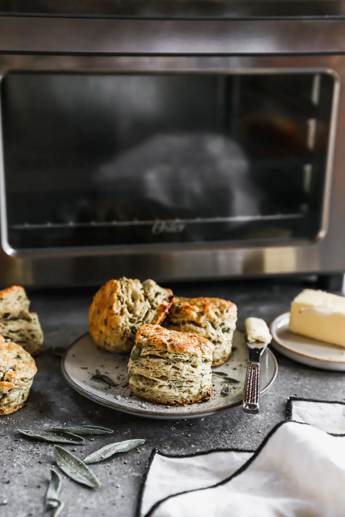 With hints of fresh sage, carrot, shallot and poultry seasoning, our flaky Stuffing Biscuits have all of the nostalgic elements of classic Thanksgiving stuffing in biscuit form. Slather with salted butter and enjoy a bite-sized piece of Thanksgiving heaven.