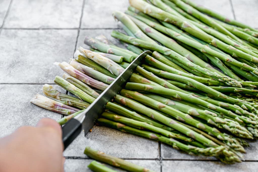 Trimming asparagus