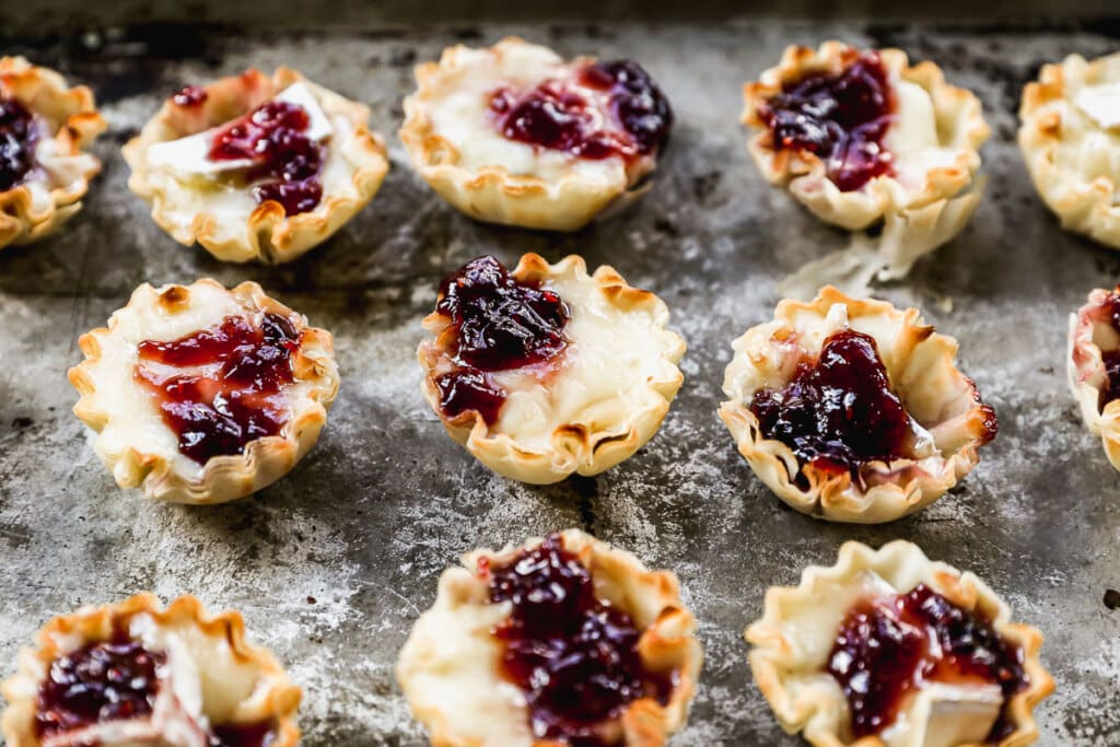 Brie and jam in phyllo shells