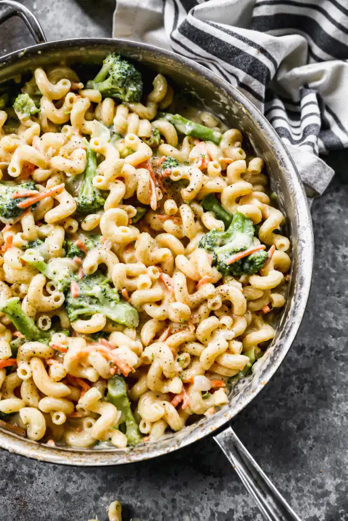 Broccoli Cheddar Pasta- Broccoli cheddar soup meets mac and cheese!