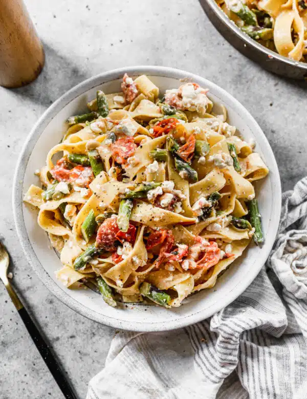 Cost effective, packed with protein and brimming with herby vegetable flavor, our Cottage Cheese pasta is the PERFECT way to do a summery pasta without the guilt.