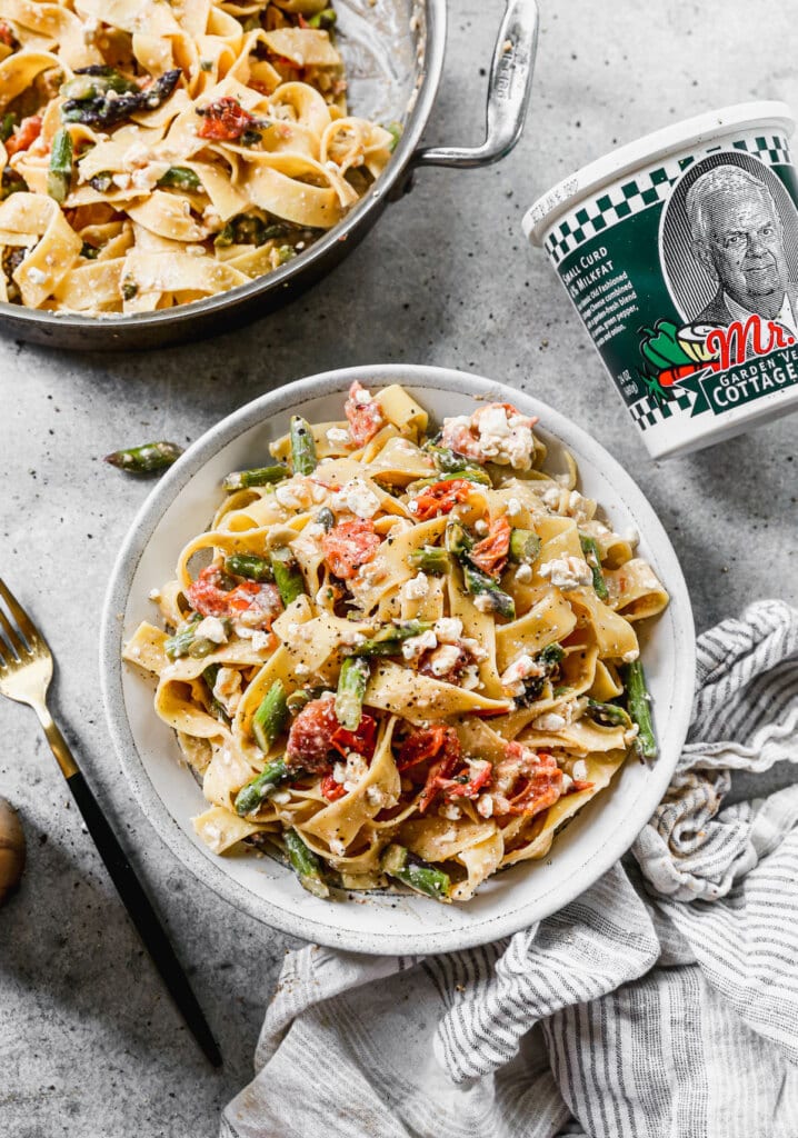 Cost effective, packed with protein and brimming with herby vegetable flavor, our Cottage Cheese pasta is the PERFECT way to do a summery pasta without the guilt.