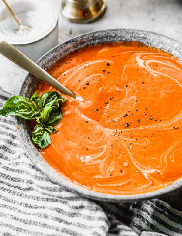 Peppered with nutty brown butter, fresh burst cherry tomatoes and a ultra creamy base, our Fresh Tomato Soup is everything I want and more this tome of year.